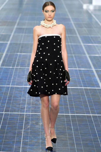 Look 2
